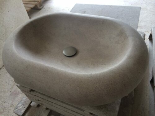 Vasque galbée en pierre de France