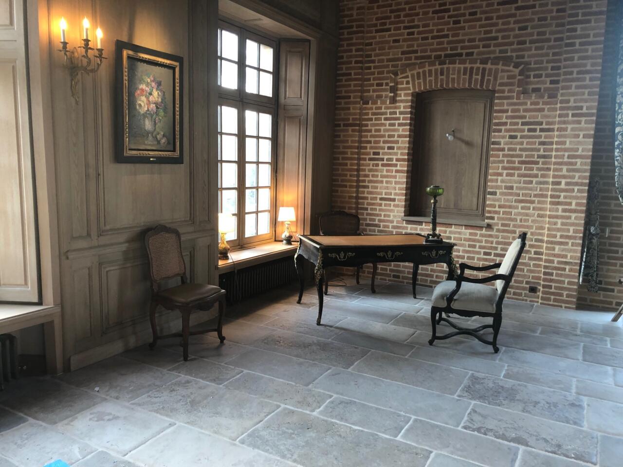 Dalle pierre du Périgord vieillie et patinée à la main Montagnac d'Auberoche B2 toutes nuances bandes 30/40/50cm, épaisseur 2cm - Prix au m² – Image 3