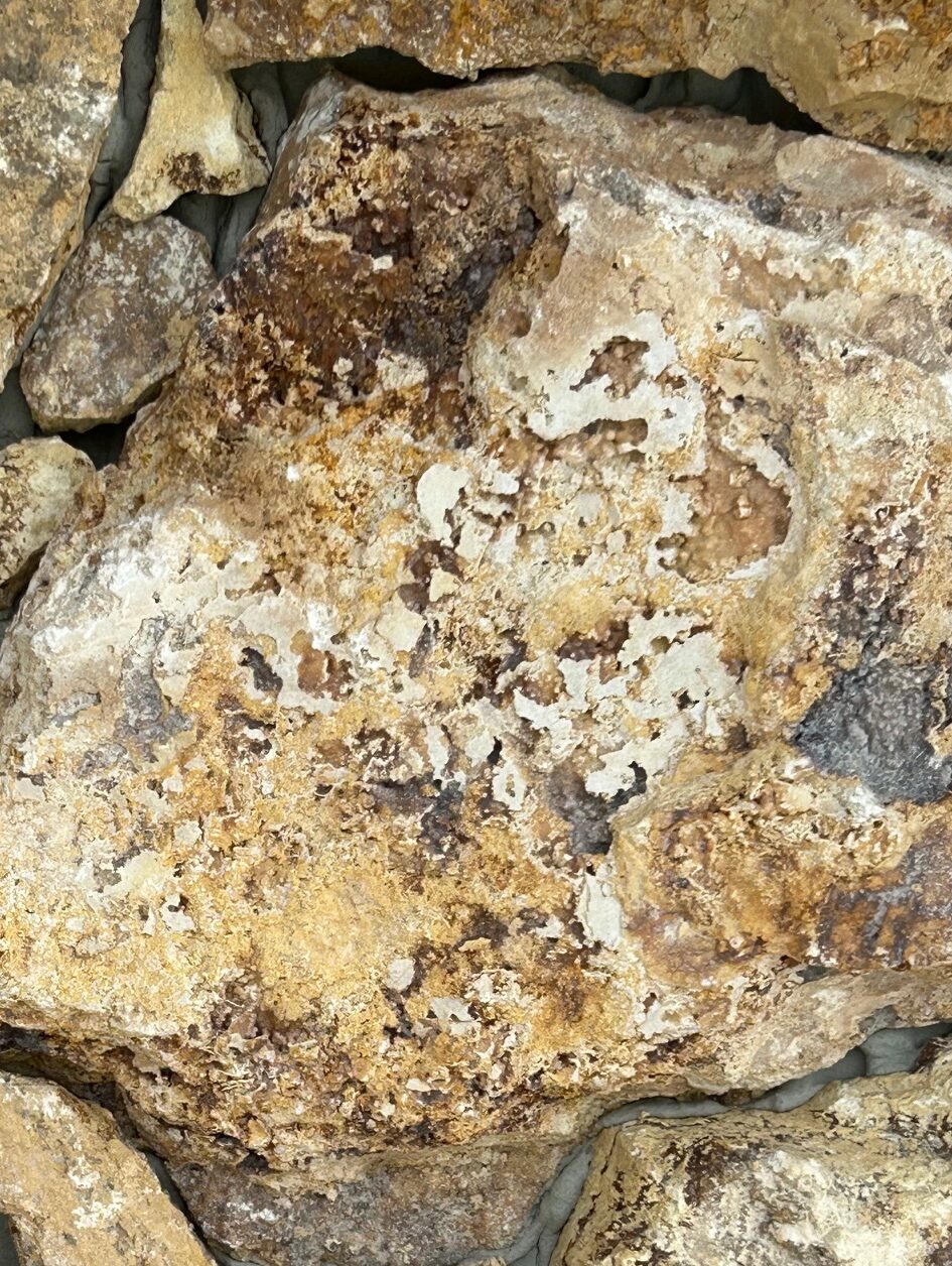 Bon plan - Parement Pierre d'Or, pierre naturelle dorée, épaisseur 2 à 3cm - Prix au m² – Image 39