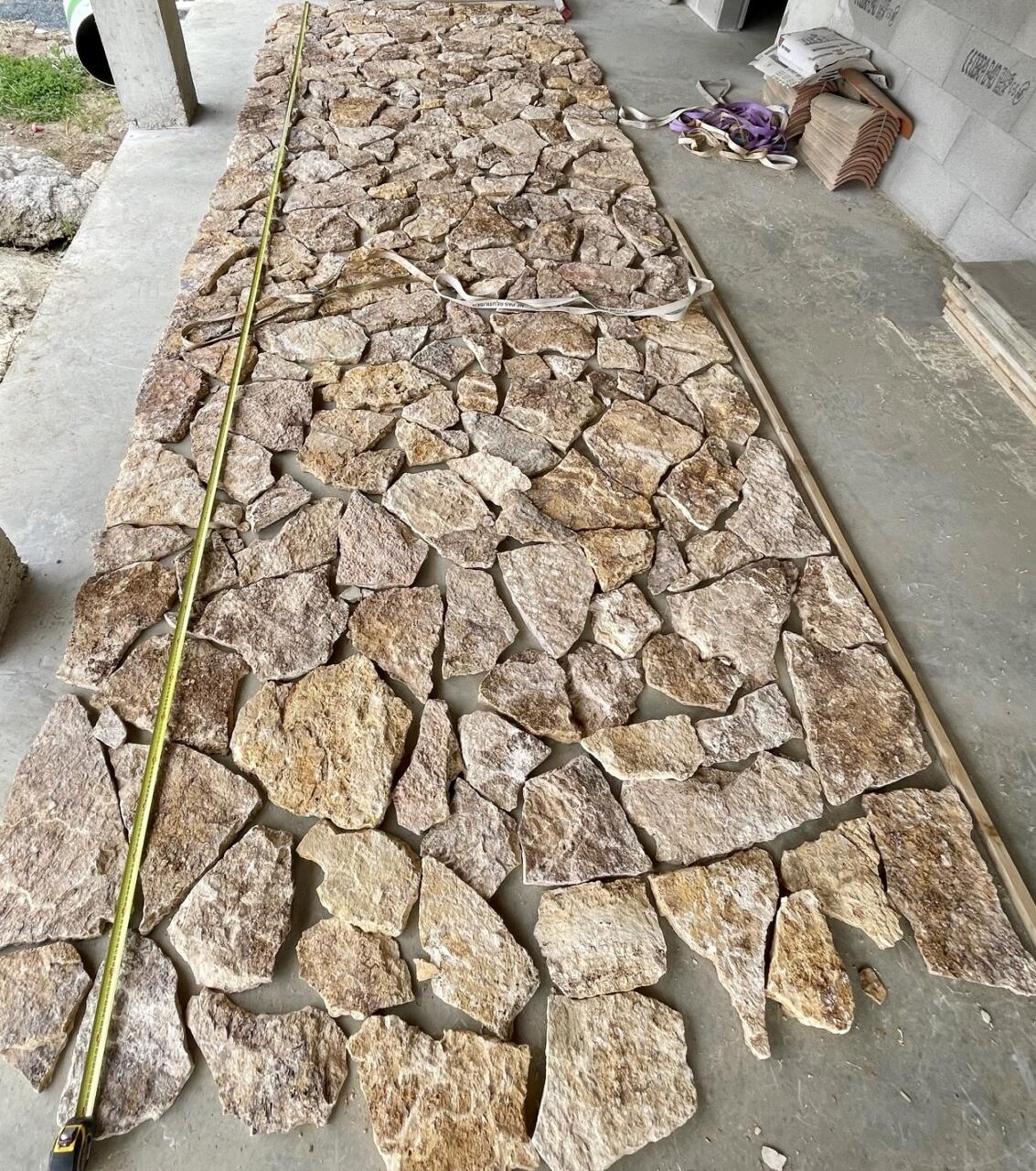 PAREMENT PIERRE D'OR OR RUSTIQUE MUR PIERRE SECHE