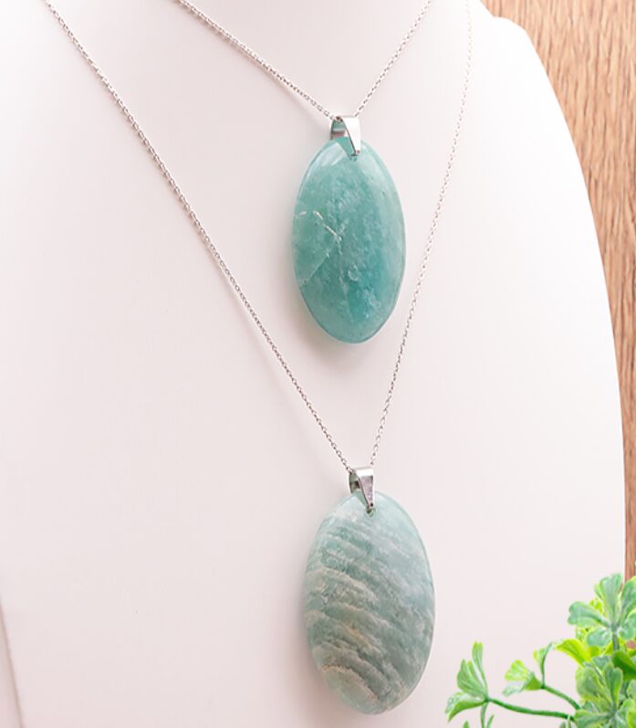 PENDENTIF PIERRE PLATE OVALE AMAZONITE A-