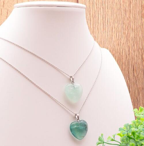 PENDENTIF COEUR 20MM FLUORINE VERTE A