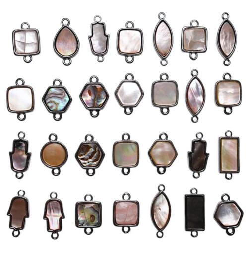 Connecteurs FB en nacre naturelle et laiton argenté aléatoire