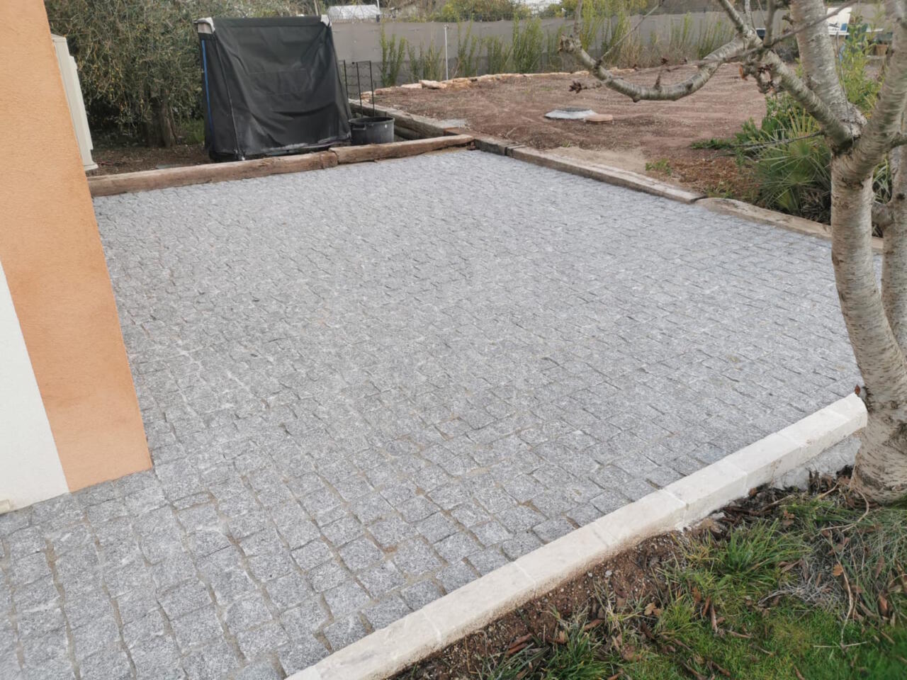 Pavé granit gris clair DVT 10x10x5cm éclatée/rustique emballé dans Big Bag – Image 9