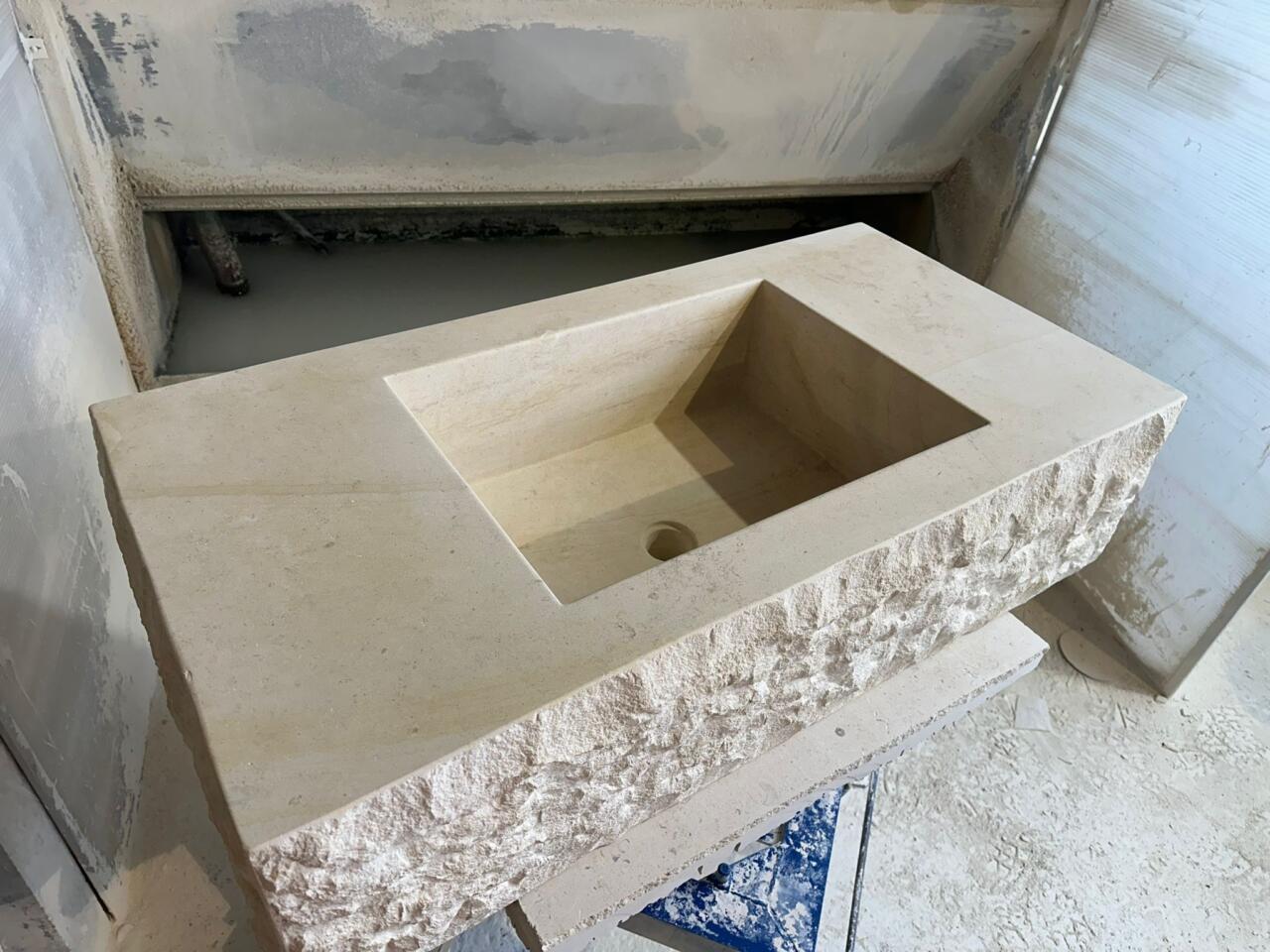 VASQUE DORDOGNE ANTIQUE + Sans trou robinet Pierre naturelle Montagnac Crème + Protection antitache